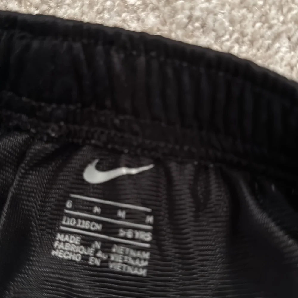 Nike Set - Picture 3 of 3